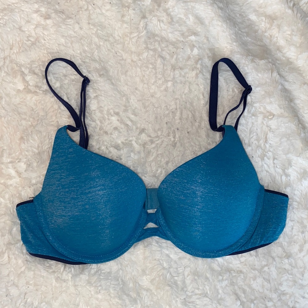 PINK Victoria’s Secret, 34B